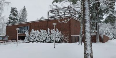 Oulunkylän kirkko kuva Kaarina Kukka Korkeaoja